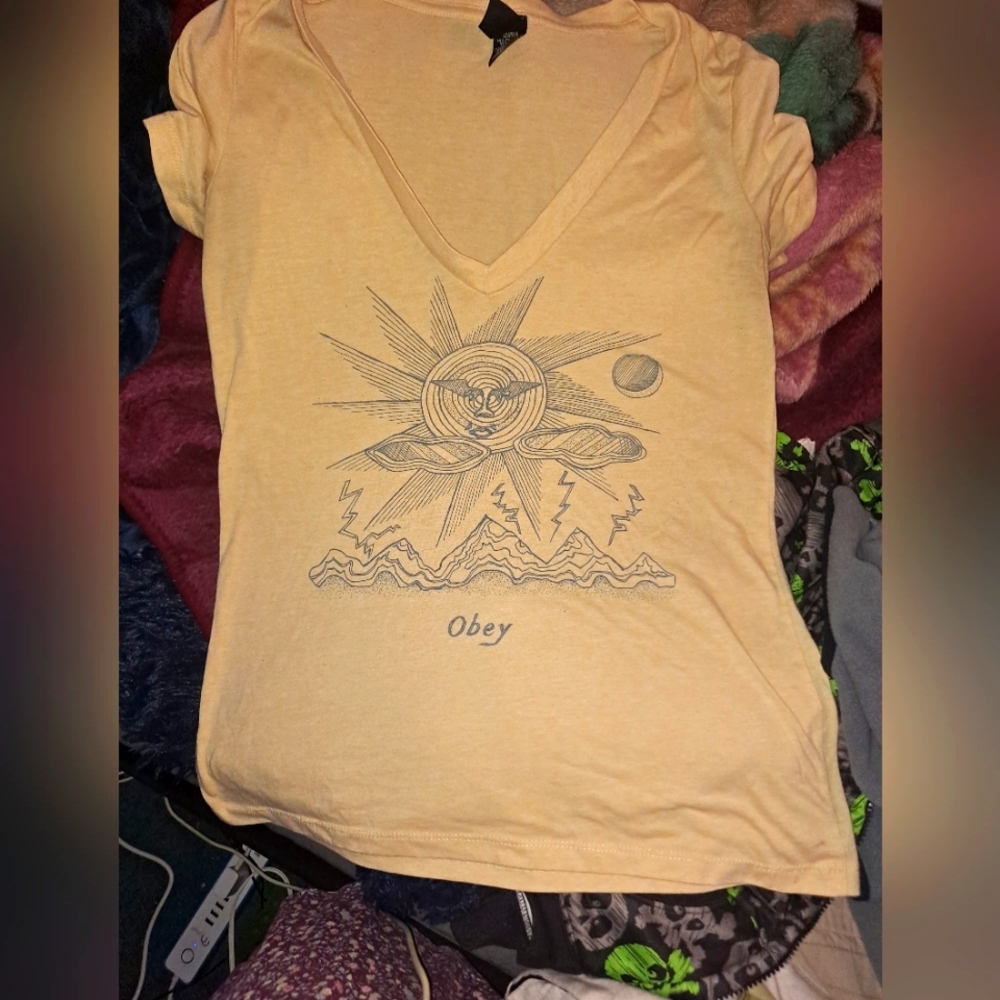 Obey medium v neck tee
